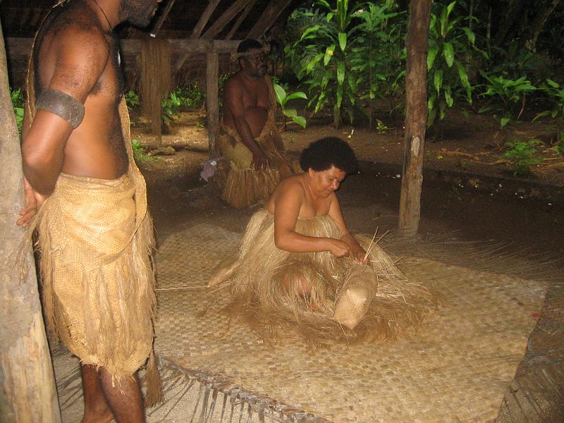 0608 weaving.JPG - basket weaving in traditional village